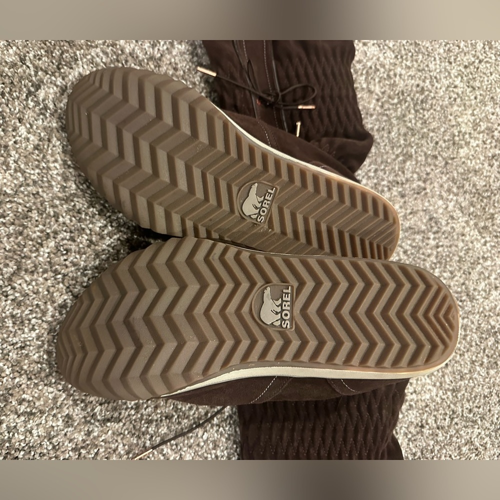 Sorel boots - Picture 5 of 6